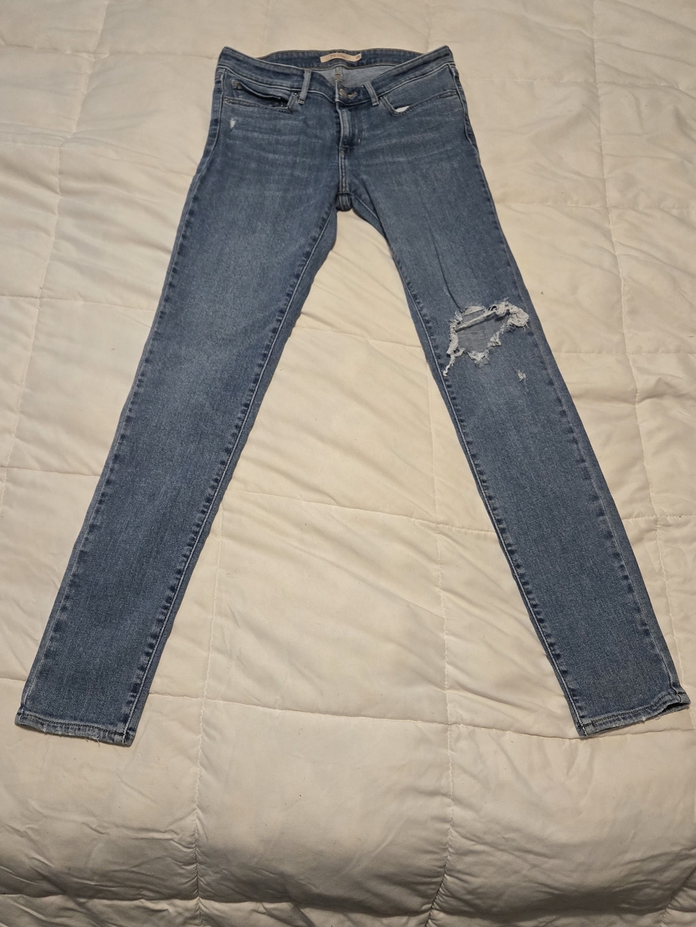 🎀Levi's Light Blue Ripped Skinny Jeans